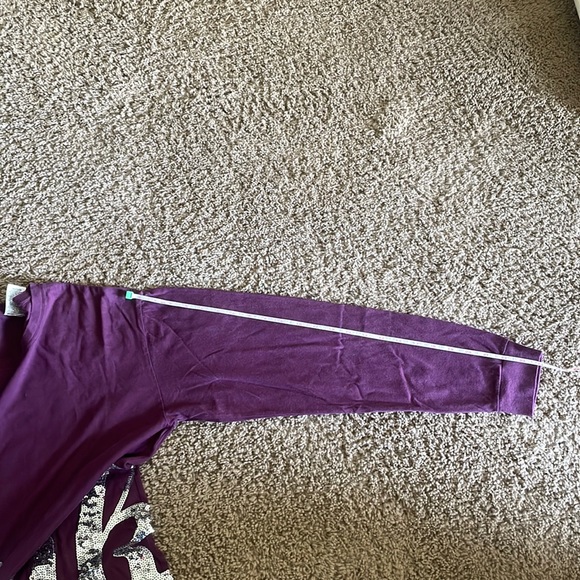 Ladies Pink Victoria Secret l/s top with silver sequins spelling PINK Sz L - Picture 8 of 12